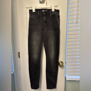 Old Navy Women's Charcoal Skinny Jeans